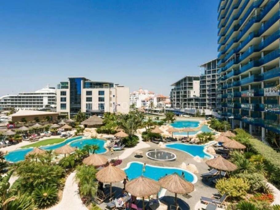 Gibraltar Luxury With Rooftop Pools & Views Exterior photo